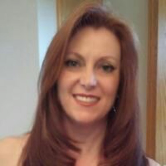 Meet your Posher, Gina - Picture 1 of 1